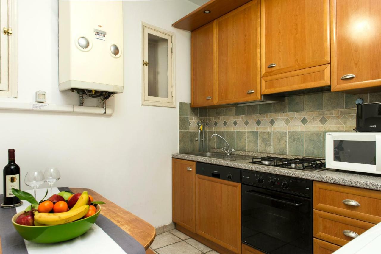 Gregoriana House - Appartamento Con Vista Su Roma エクステリア 写真